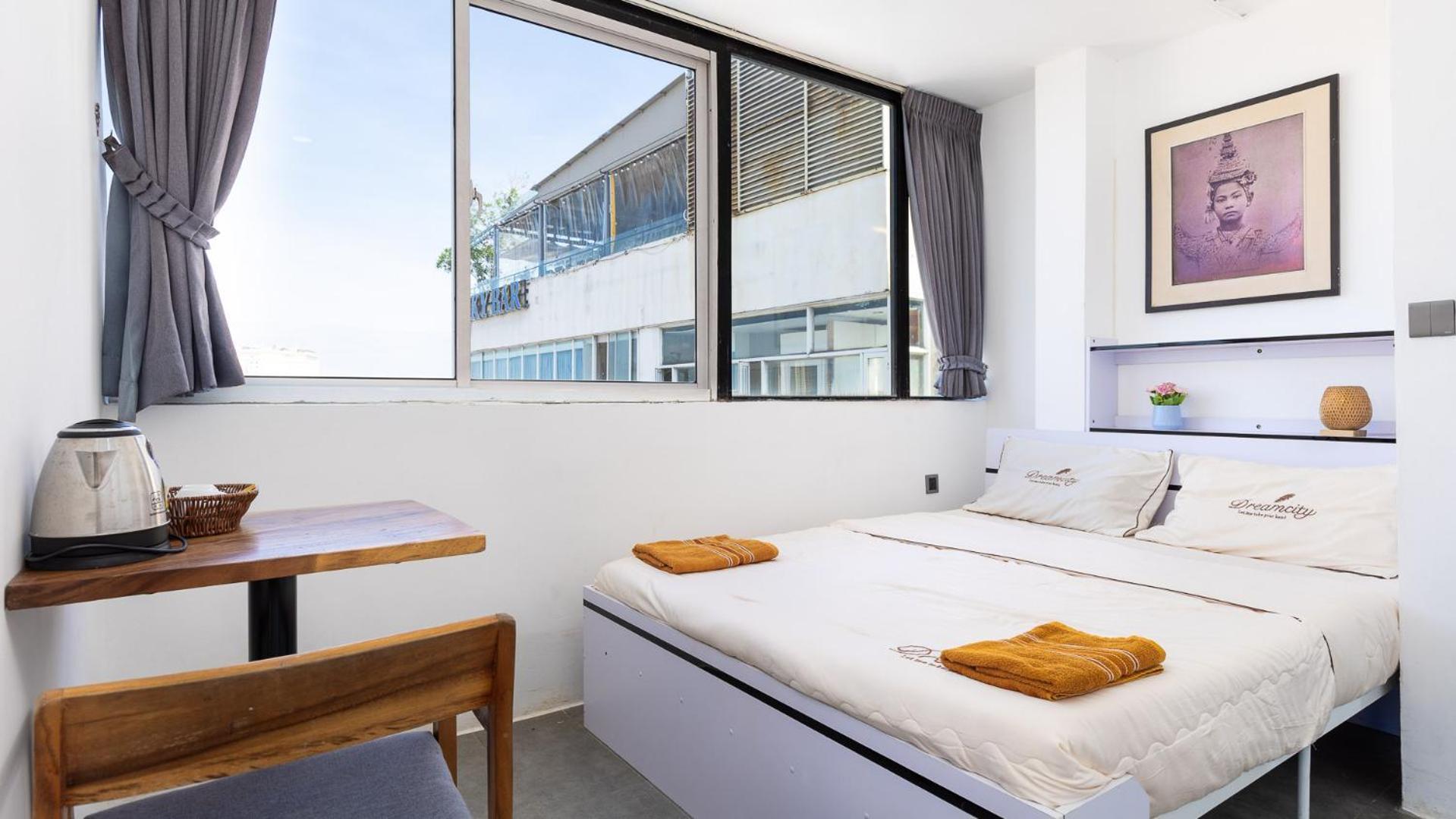 Sky Hotel Central Phnom Penh - Rooms & Apartments Экстерьер фото
