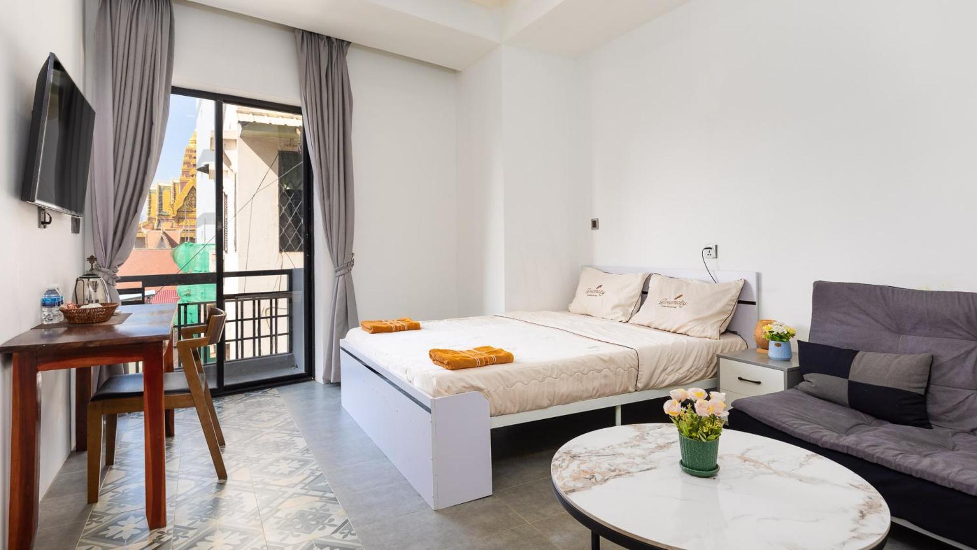 Sky Hotel Central Phnom Penh - Rooms & Apartments Экстерьер фото